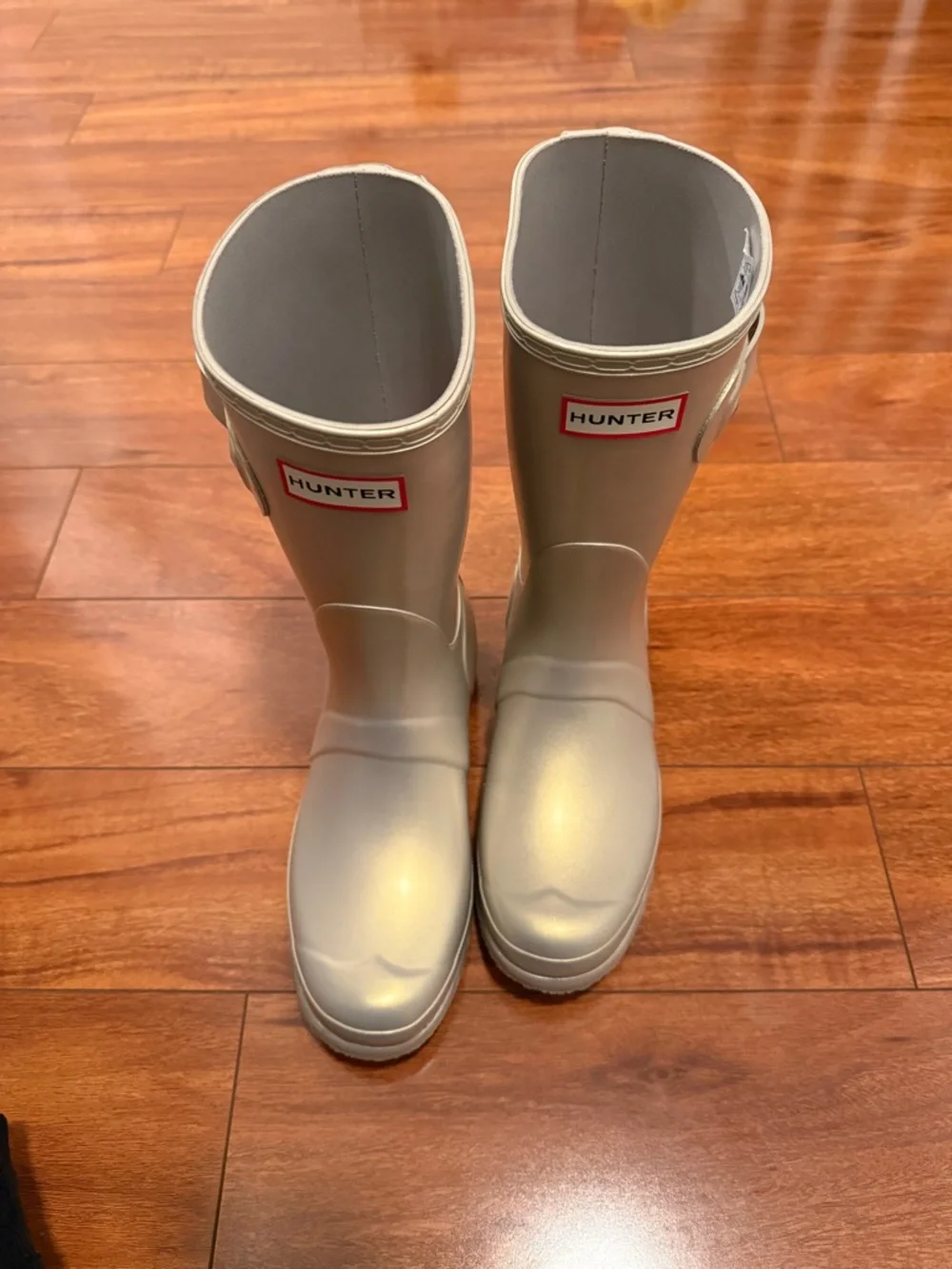 Hunter Original Short Nebula Rain Boots Pale Gold Size 8 NWT Metallic ✨